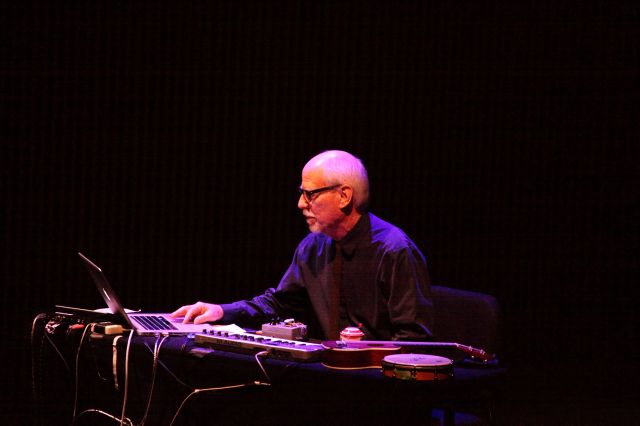 John Bischoff performing his work Audio Combine (2009)