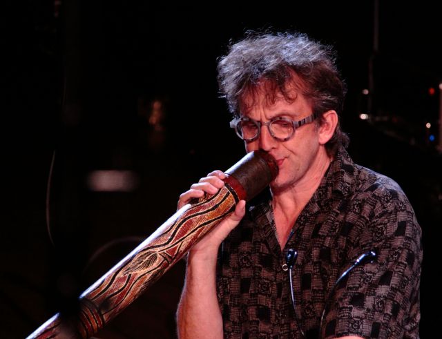 The Del Sol String Quartet with Stephen Kent on didjeridu